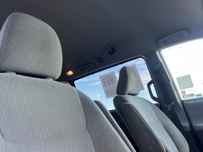 2016 Toyota Sienna - Photo 19
