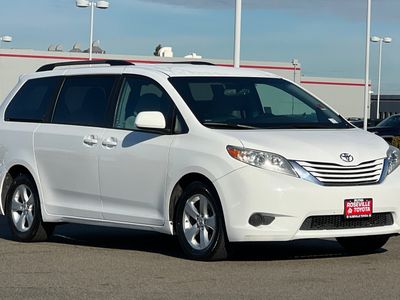 2016 Toyota Sienna - Photo 5