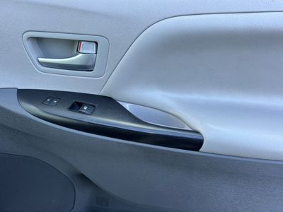 2016 Toyota Sienna - Photo 20