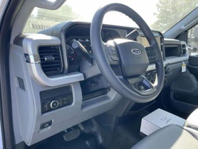 2026 Ford F-550SD - Photo 13