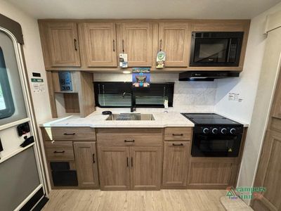 2026 Coachmen RV Freedom Express - Photo 12