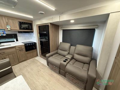 2026 Coachmen RV Freedom Express - Photo 10