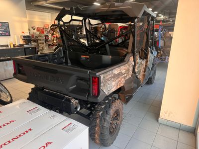2025 Honda Pioneer 1000-6 Deluxe Crew - Photo 4