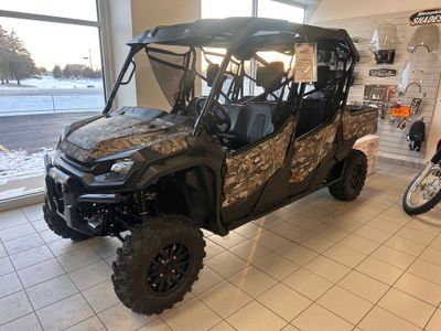 2025 Honda Pioneer 1000-6 Deluxe Crew - Photo 2