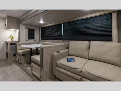 2026 Coachmen RV Catalina Legacy Edition - Photo 5