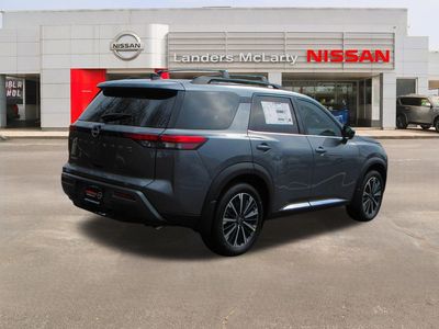 2026 Nissan Pathfinder - Photo 3