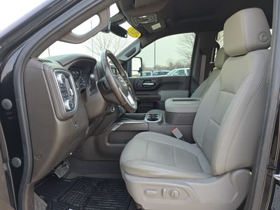 2021 GMC Sierra 3500HD - Photo 9