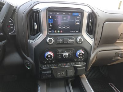 2021 GMC Sierra 3500HD - Photo 11