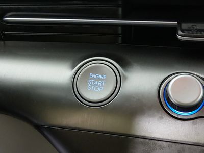2025 Hyundai Kona - Photo 17