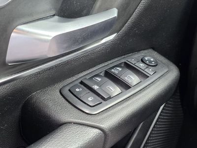 2019 Ram 1500 — photo 16 view