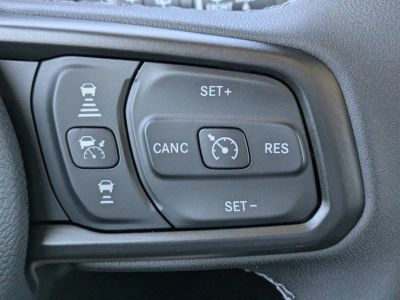 2026 Jeep Wrangler — photo 18 view