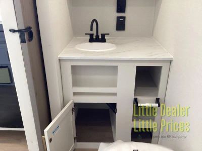 2027 Grand Design Transcend Lite — photo 23 view