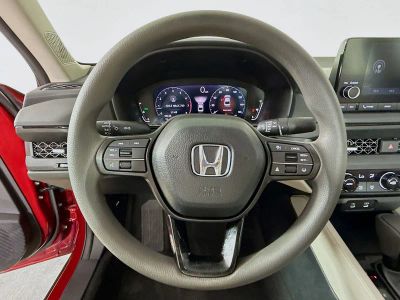 2025 Honda Accord — photo 8 view