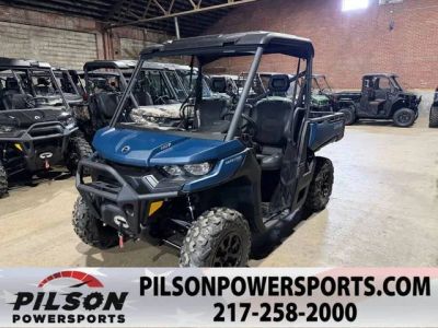 2026 Can-Am® Defender XT HD7 — front three-quarter view