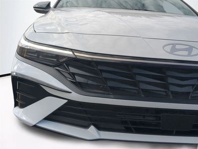 2026 Hyundai ELANTRA — photo 10 view