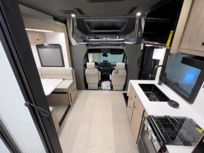2026 Grand Design LINEAGE SERIES M - Photo 4