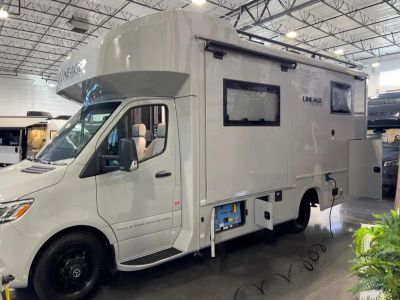 2026 Grand Design LINEAGE SERIES M - Photo 25