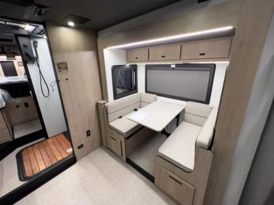 2026 Grand Design LINEAGE SERIES M - Photo 7
