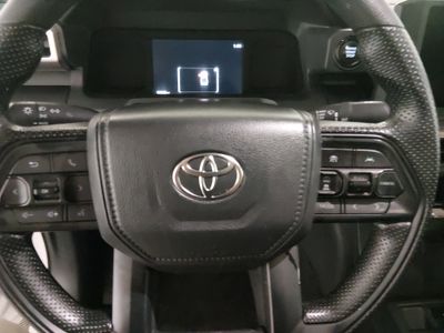 2025 Toyota Tacoma 2WD - Photo 12