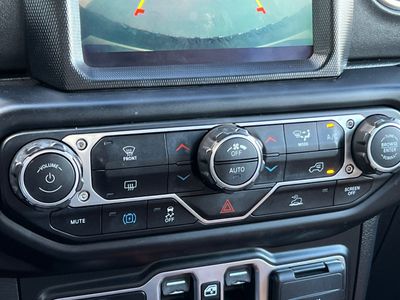 2022 Jeep Wrangler 4xe - Photo 23