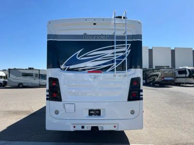 2026 Fleetwood BOUNDER - Photo 35