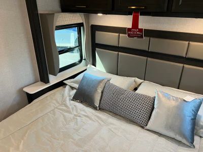 2026 Fleetwood BOUNDER - Photo 22