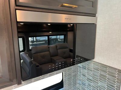 2026 Fleetwood BOUNDER - Photo 13