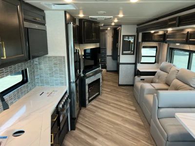2026 Fleetwood BOUNDER - Photo 6