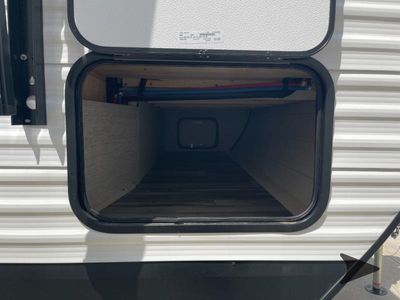2025 Jayco Jay Flight SLX - Photo 9