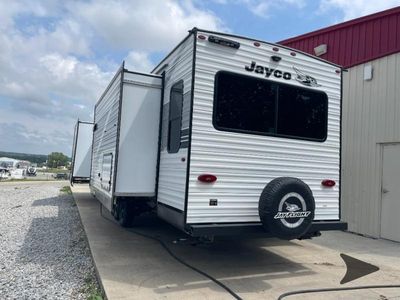 2025 Jayco Jay Flight SLX - Photo 4