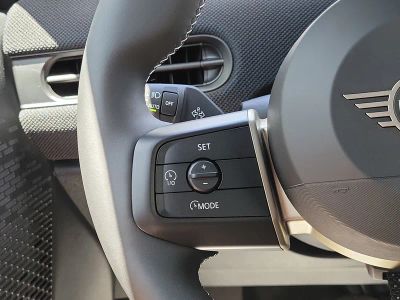 2026 MINI Convertible — photo 17 view
