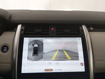 2025 Land Rover Discovery - Photo 16