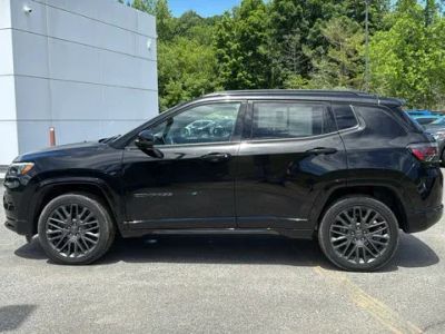 2022 Jeep Compass — interior view