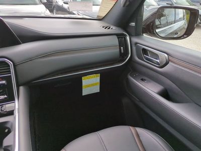 2026 Nissan Armada - Photo 14