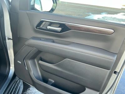 2026 Chevrolet Suburban — photo 15 view