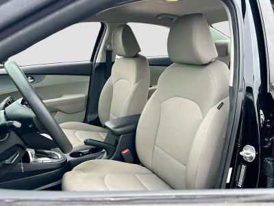 2020 Kia Forte — photo 18 view