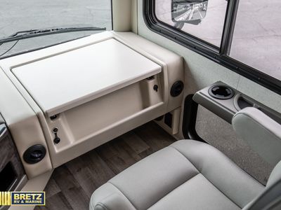 2025 Thor Motor Coach Palazzo GT - Photo 10