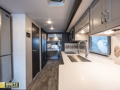2025 Thor Motor Coach Palazzo GT - Photo 25