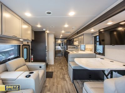 2025 Thor Motor Coach Palazzo GT - Photo 8
