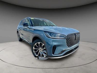 2025 Lincoln Aviator — rear three-quarter view
