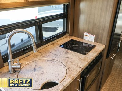 2018 Thor Motor Coach Compass - Photo 8