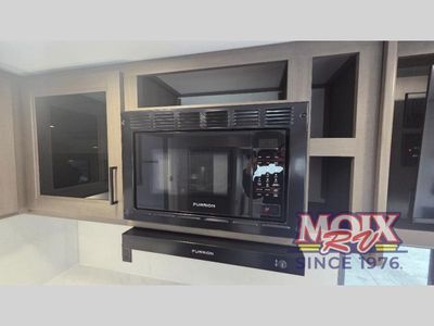 2026 Grand Design Transcend - Photo 14