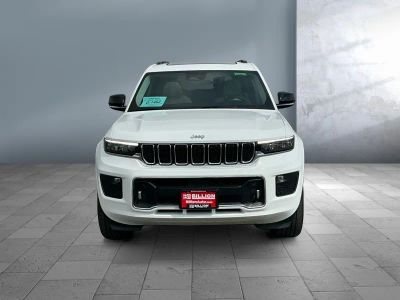 2023 Jeep Grand Cherokee L — side profile view