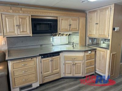 2007 Tiffin Motorhomes Phaeton - Photo 13