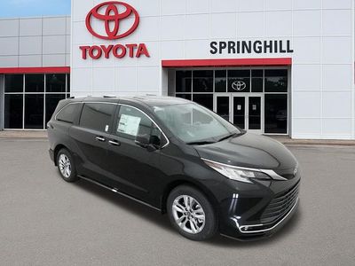 2026 Toyota Sienna — photo 13 view