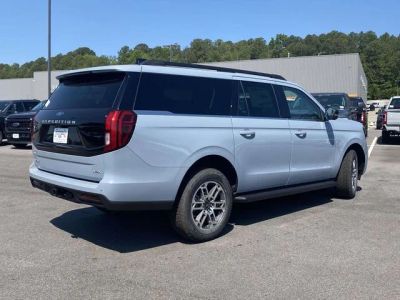2026 Ford Expedition - Photo 3