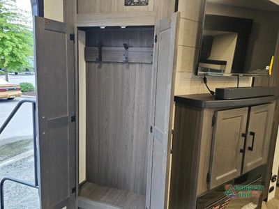 2026 Venture RV SportTrek - Photo 40