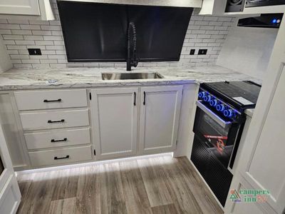 2026 Venture RV SportTrek - Photo 12