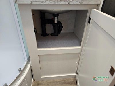 2026 Venture RV SportTrek - Photo 49