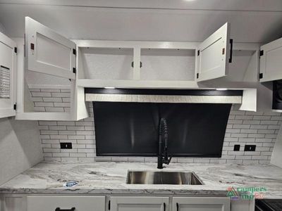 2026 Venture RV SportTrek - Photo 19